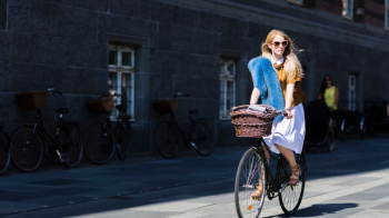 Thời trang đạp xe sành điệu được thế giới ưa chuộng